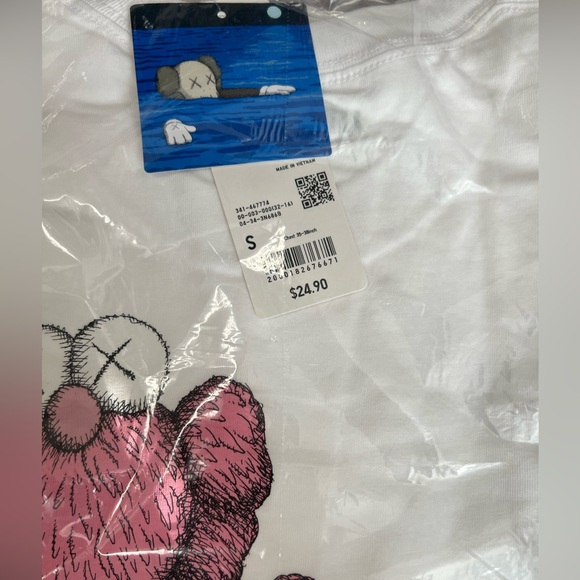 KAWS UT - Picture 3 of 3